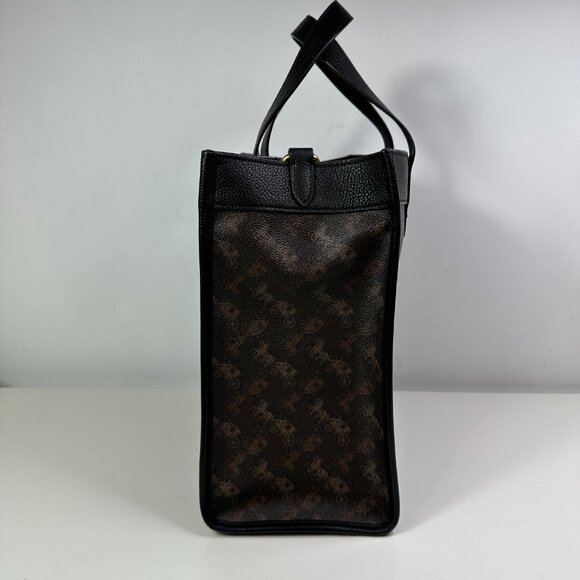 Coach Field Tote 2 Way Hand Shoulder With Horse /Carriage Print Style # 89143 - Picture 8 of 16